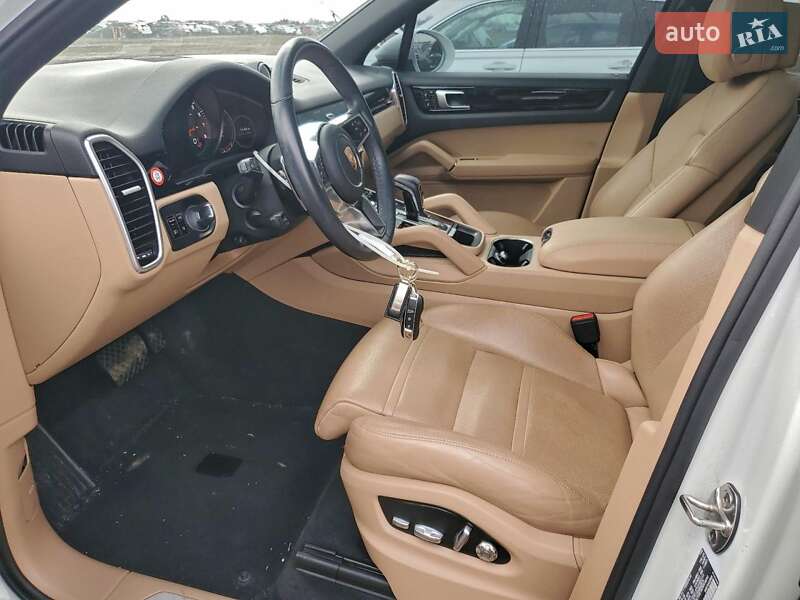Внедорожник / Кроссовер Porsche Cayenne 2019 в Львове