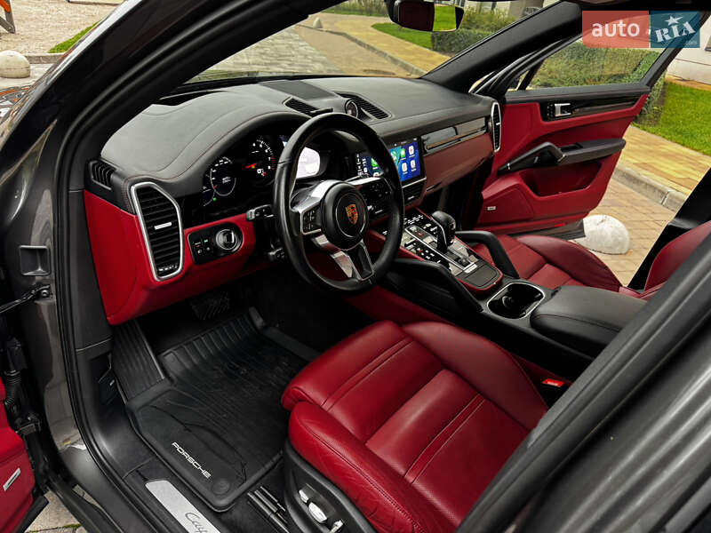 Внедорожник / Кроссовер Porsche Cayenne 2019 в Киеве фото 18 Внедорожник / Кроссовер Porsche Cayenne 2019 в Киеве