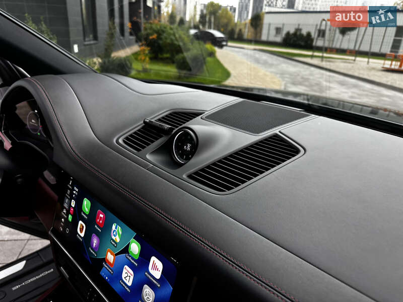 Внедорожник / Кроссовер Porsche Cayenne 2019 в Киеве фото 37 Внедорожник / Кроссовер Porsche Cayenne 2019 в Киеве