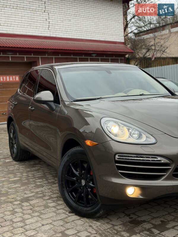 Внедорожник / Кроссовер Porsche Cayenne 2013 в Тернополе фото 23 Внедорожник / Кроссовер Porsche Cayenne 2013 в Тернополе