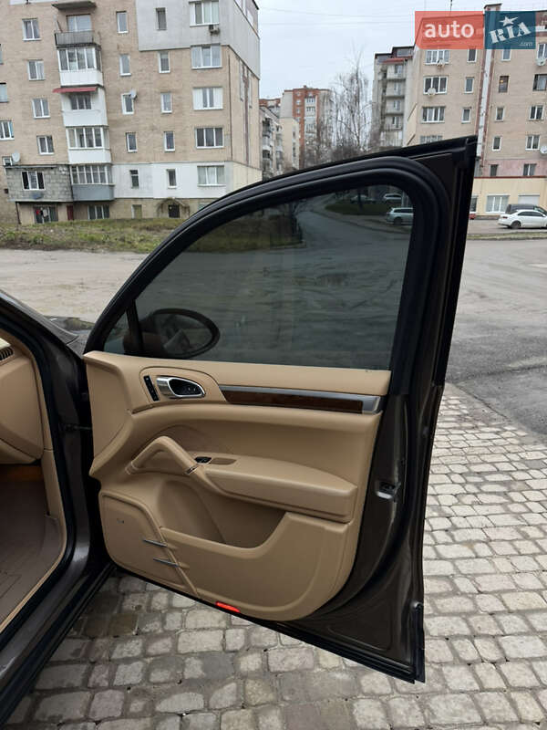 Внедорожник / Кроссовер Porsche Cayenne 2013 в Тернополе фото 45 Внедорожник / Кроссовер Porsche Cayenne 2013 в Тернополе