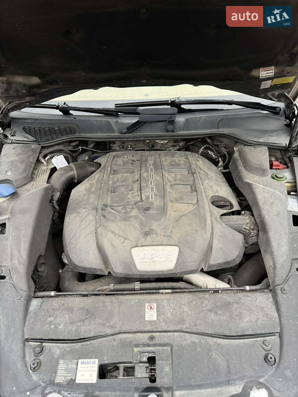 Внедорожник / Кроссовер Porsche Cayenne 2013 в Тернополе фото 70 Внедорожник / Кроссовер Porsche Cayenne 2013 в Тернополе