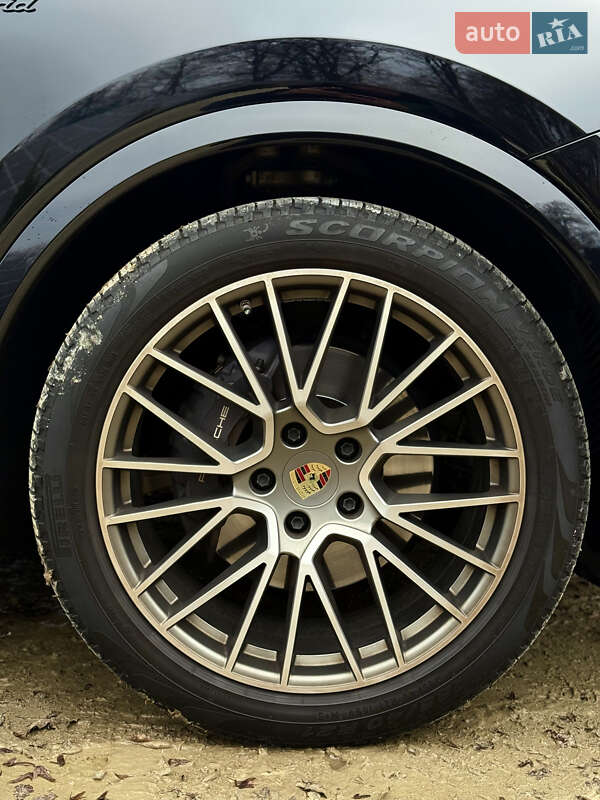 Внедорожник / Кроссовер Porsche Cayenne 2022 в Коломые