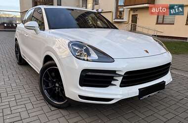 Внедорожник / Кроссовер Porsche Cayenne 2017 в Черновцах