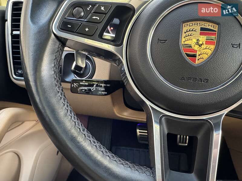 Внедорожник / Кроссовер Porsche Cayenne 2017 в Черновцах фото 35 Внедорожник / Кроссовер Porsche Cayenne 2017 в Черновцах