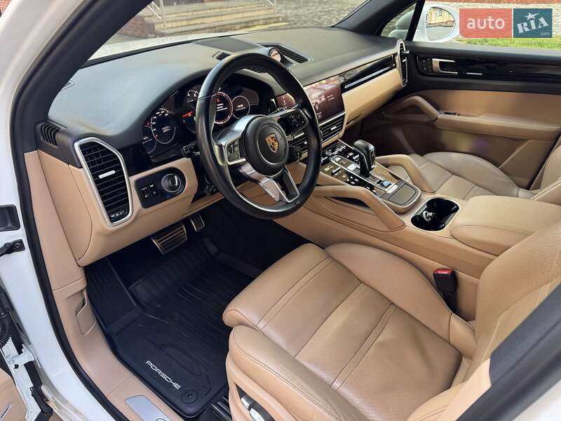 Внедорожник / Кроссовер Porsche Cayenne 2017 в Черновцах фото 28 Внедорожник / Кроссовер Porsche Cayenne 2017 в Черновцах