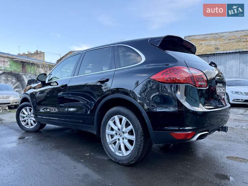 Внедорожник / Кроссовер Porsche Cayenne 2012 в Одессе