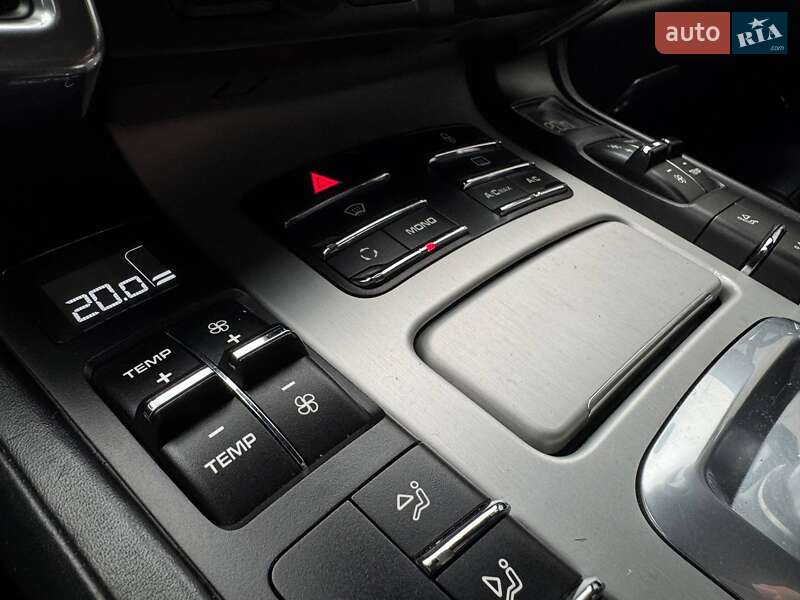 Внедорожник / Кроссовер Porsche Cayenne 2012 в Киеве фото 24 Внедорожник / Кроссовер Porsche Cayenne 2012 в Киеве