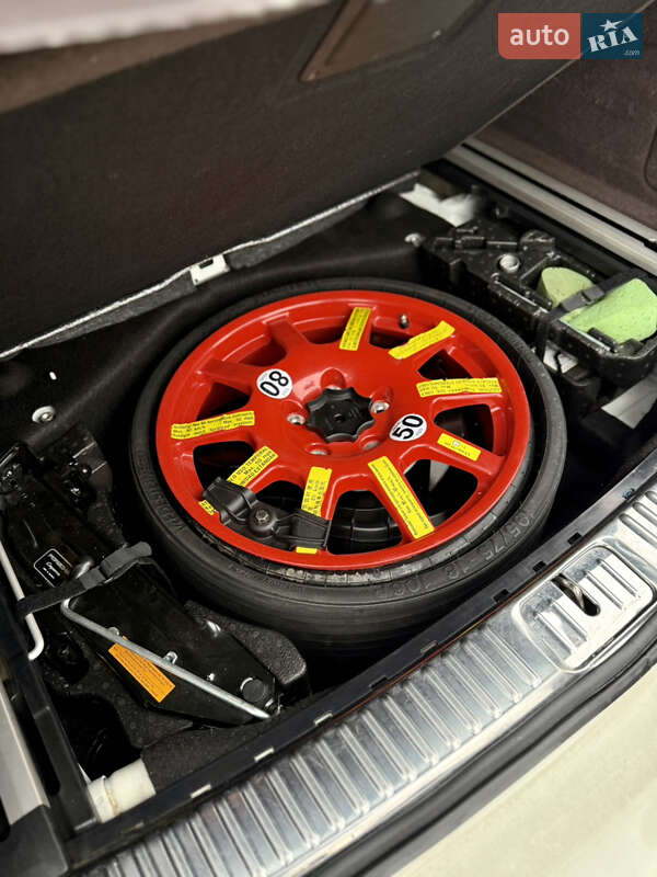 Внедорожник / Кроссовер Porsche Cayenne 2011 в Киеве