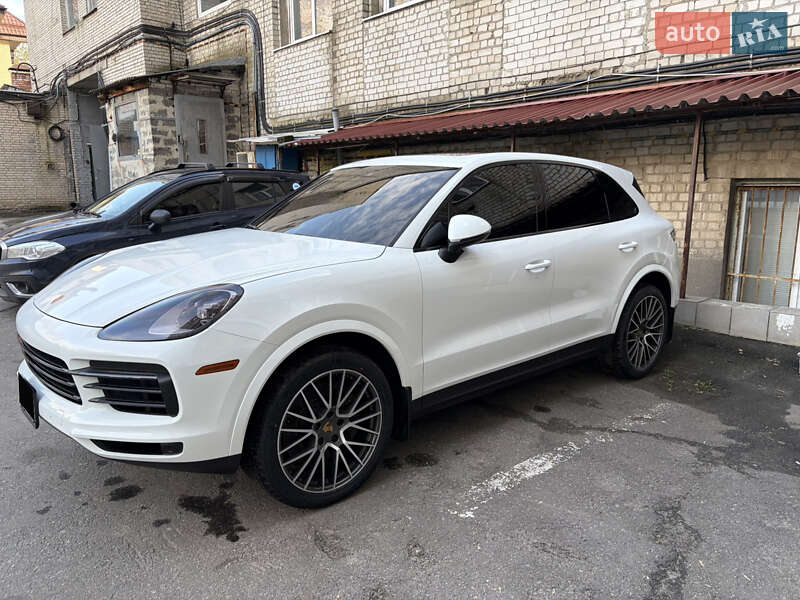 Внедорожник / Кроссовер Porsche Cayenne 2021 в Харькове