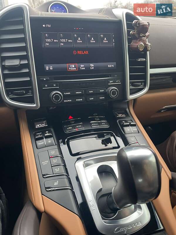 Внедорожник / Кроссовер Porsche Cayenne 2017 в Киеве фото 3 Внедорожник / Кроссовер Porsche Cayenne 2017 в Киеве