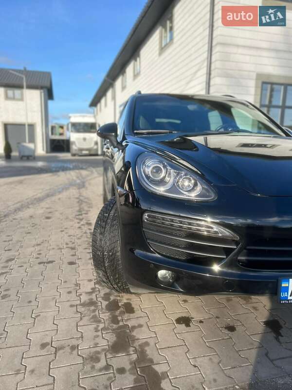 Внедорожник / Кроссовер Porsche Cayenne 2012 в Киеве фото 6 Внедорожник / Кроссовер Porsche Cayenne 2012 в Киеве