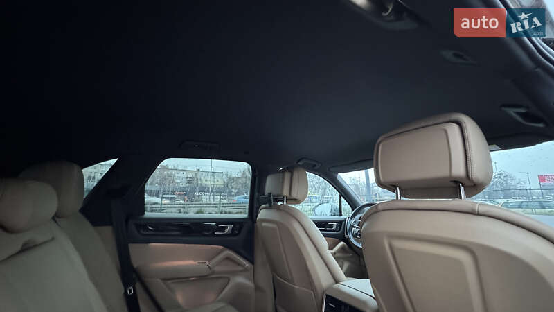 Внедорожник / Кроссовер Porsche Cayenne 2022 в Полтаве