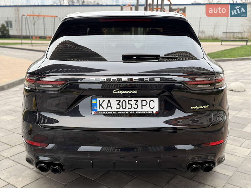 Внедорожник / Кроссовер Porsche Cayenne 2018 в Киеве фото 13 Внедорожник / Кроссовер Porsche Cayenne 2018 в Киеве