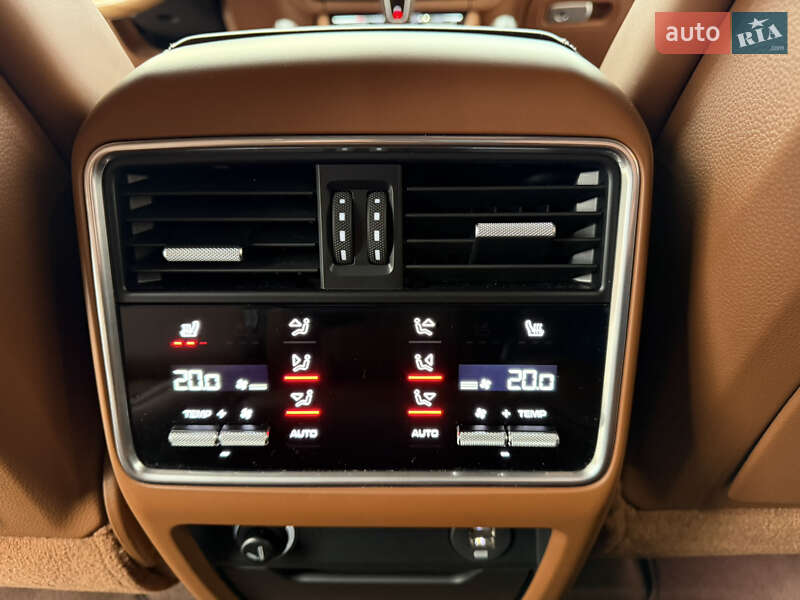 Внедорожник / Кроссовер Porsche Cayenne 2018 в Киеве фото 34 Внедорожник / Кроссовер Porsche Cayenne 2018 в Киеве