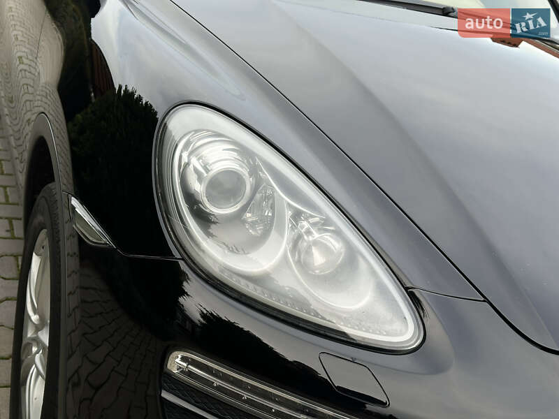 Внедорожник / Кроссовер Porsche Cayenne 2013 в Одессе