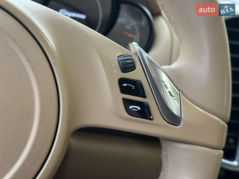 Внедорожник / Кроссовер Porsche Cayenne 2013 в Одессе