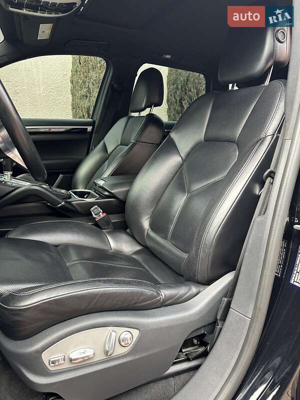 Внедорожник / Кроссовер Porsche Cayenne 2017 в Стрые фото 53 Внедорожник / Кроссовер Porsche Cayenne 2017 в Стрые