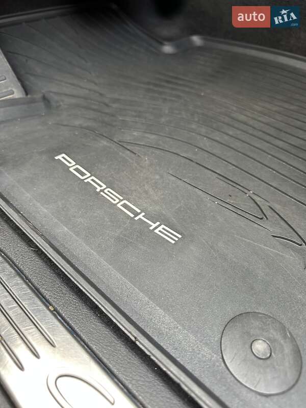Внедорожник / Кроссовер Porsche Cayenne 2017 в Стрые фото 54 Внедорожник / Кроссовер Porsche Cayenne 2017 в Стрые