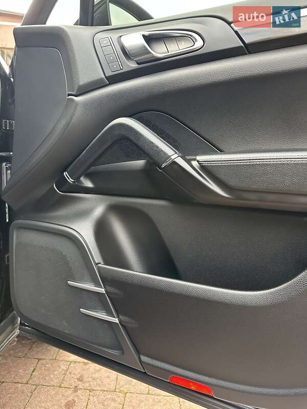 Внедорожник / Кроссовер Porsche Cayenne 2017 в Стрые фото 60 Внедорожник / Кроссовер Porsche Cayenne 2017 в Стрые