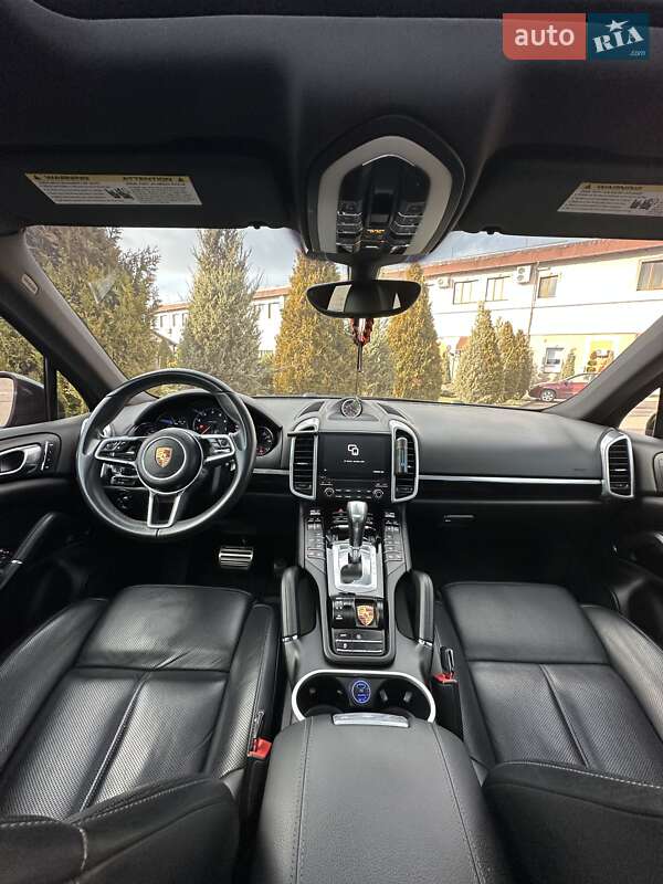 Внедорожник / Кроссовер Porsche Cayenne 2017 в Стрые фото 77 Внедорожник / Кроссовер Porsche Cayenne 2017 в Стрые