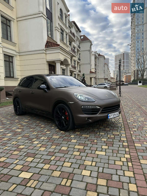 Внедорожник / Кроссовер Porsche Cayenne 2010 в Одессе
