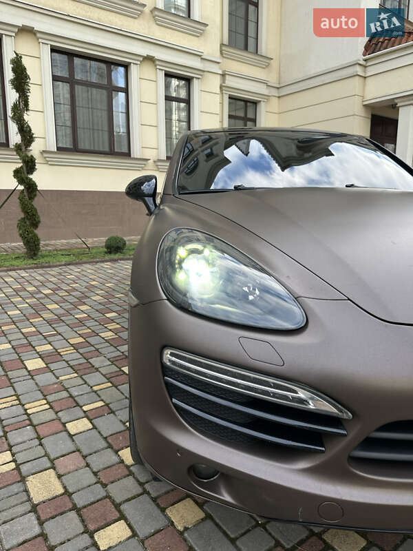 Внедорожник / Кроссовер Porsche Cayenne 2010 в Одессе