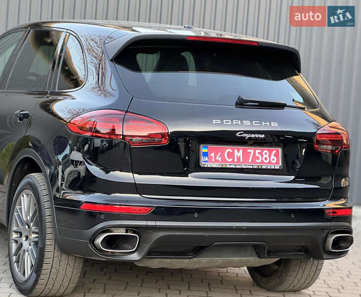 Внедорожник / Кроссовер Porsche Cayenne 2017 в Львове