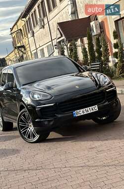Внедорожник / Кроссовер Porsche Cayenne 2017 в Стрые