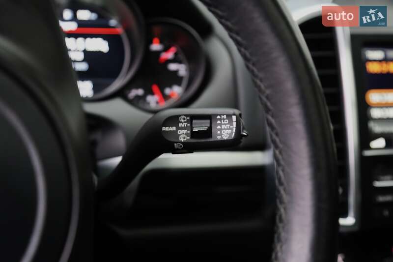 Внедорожник / Кроссовер Porsche Cayenne 2013 в Киеве