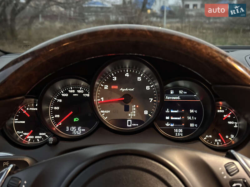 Внедорожник / Кроссовер Porsche Cayenne 2011 в Киеве фото 19 Внедорожник / Кроссовер Porsche Cayenne 2011 в Киеве