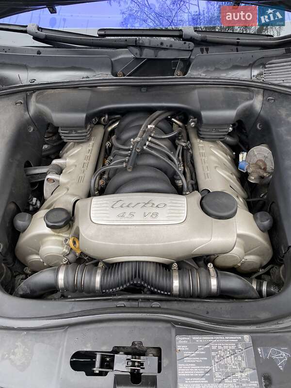 Внедорожник / Кроссовер Porsche Cayenne 2005 в Рокитном