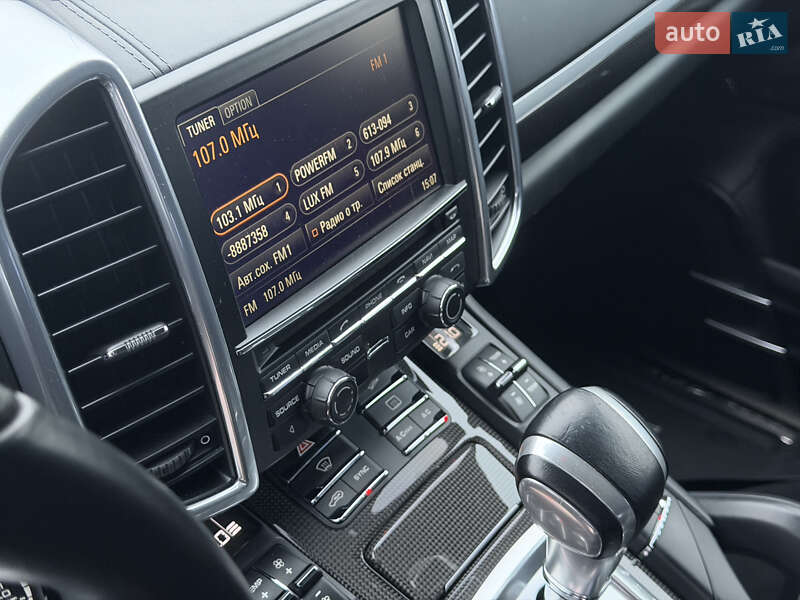 Внедорожник / Кроссовер Porsche Cayenne 2013 в Киеве