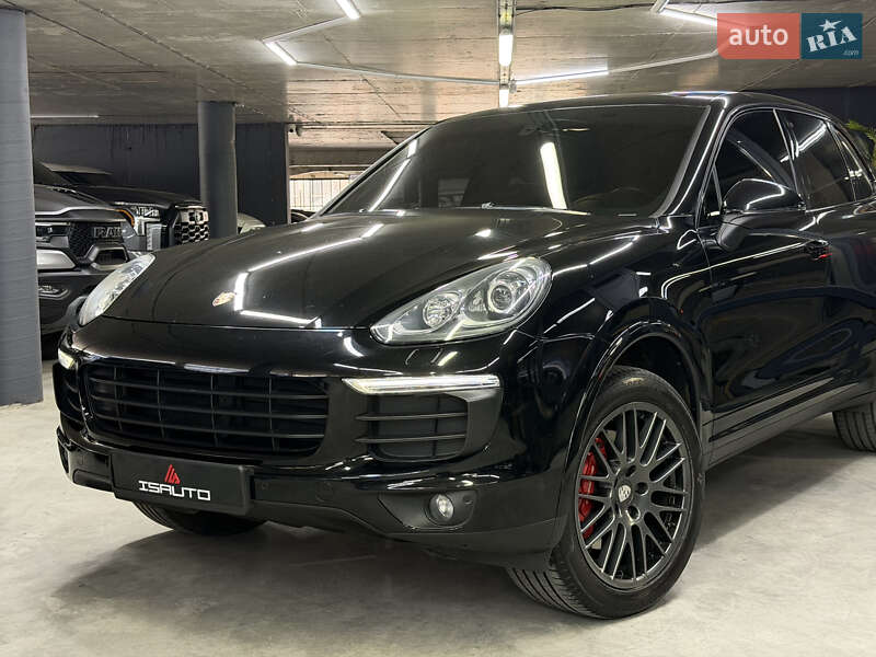 Внедорожник / Кроссовер Porsche Cayenne 2016 в Одессе