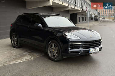 Внедорожник / Кроссовер Porsche Cayenne 2018 в Киеве