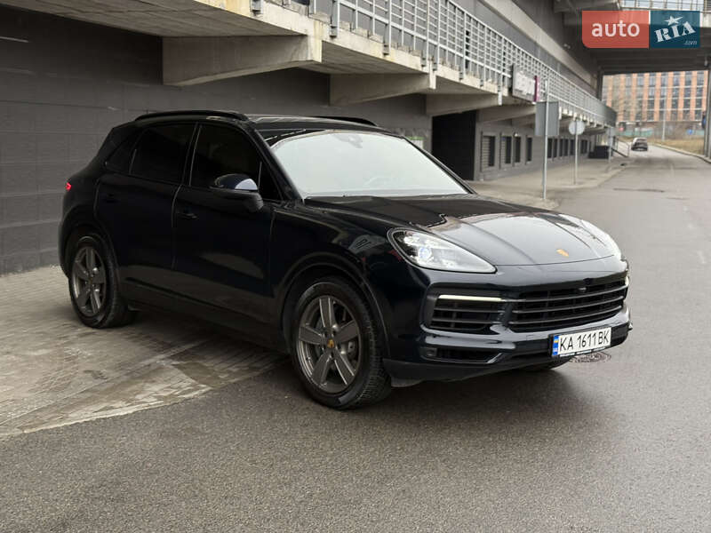 Внедорожник / Кроссовер Porsche Cayenne 2018 в Киеве
