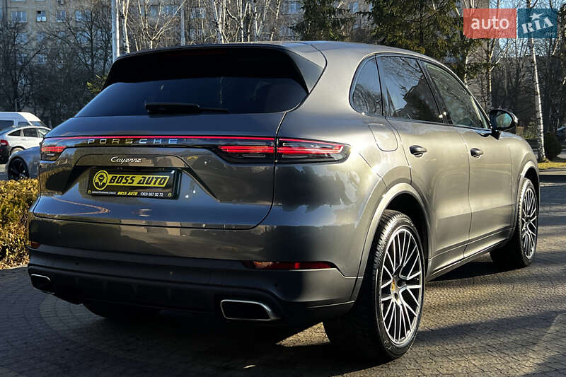 Внедорожник / Кроссовер Porsche Cayenne 2019 в Львове