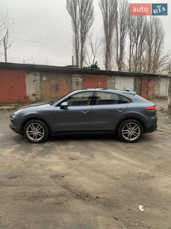 Внедорожник / Кроссовер Porsche Cayenne 2020 в Киеве