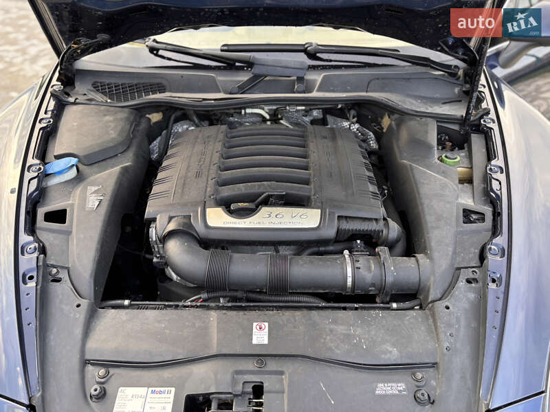 Внедорожник / Кроссовер Porsche Cayenne 2011 в Тернополе