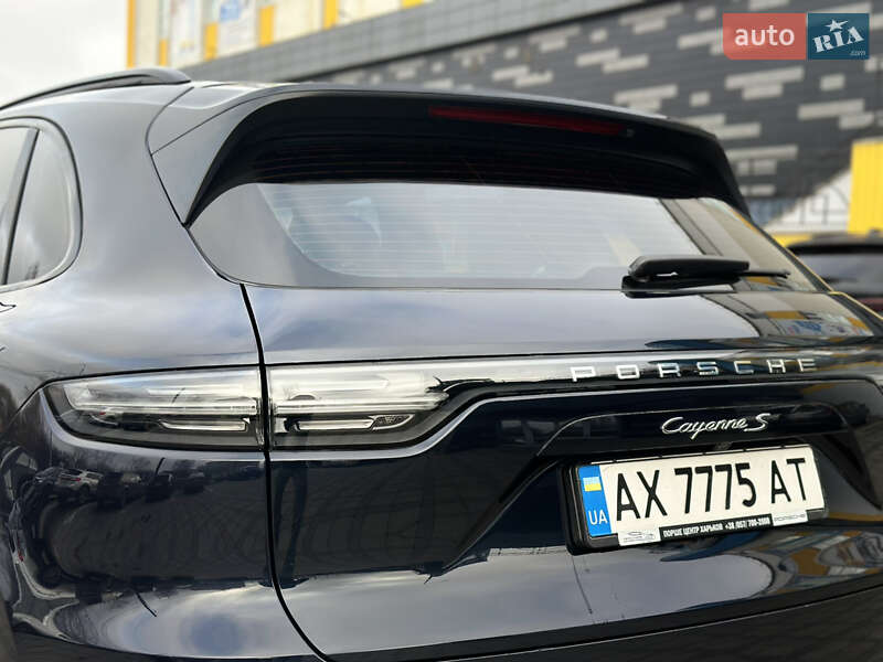 Внедорожник / Кроссовер Porsche Cayenne 2019 в Виннице