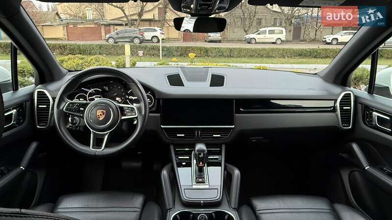 Внедорожник / Кроссовер Porsche Cayenne 2017 в Одессе