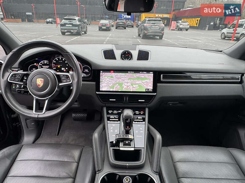Внедорожник / Кроссовер Porsche Cayenne 2019 в Киеве
