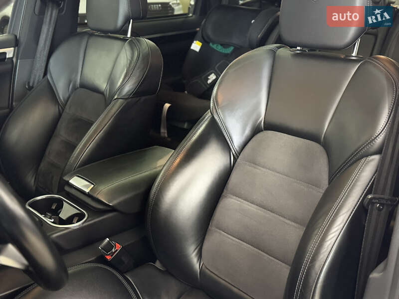 Позашляховик / Кросовер Porsche Cayenne 2016 в Миколаєві фото 15 Позашляховик / Кросовер Porsche Cayenne 2016 в Миколаєві