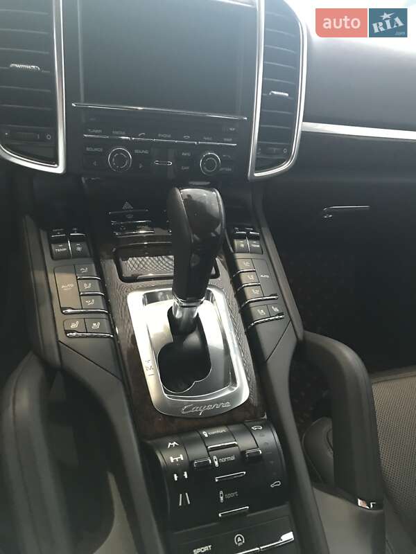 Внедорожник / Кроссовер Porsche Cayenne 2013 в Одессе фото 8 Внедорожник / Кроссовер Porsche Cayenne 2013 в Одессе