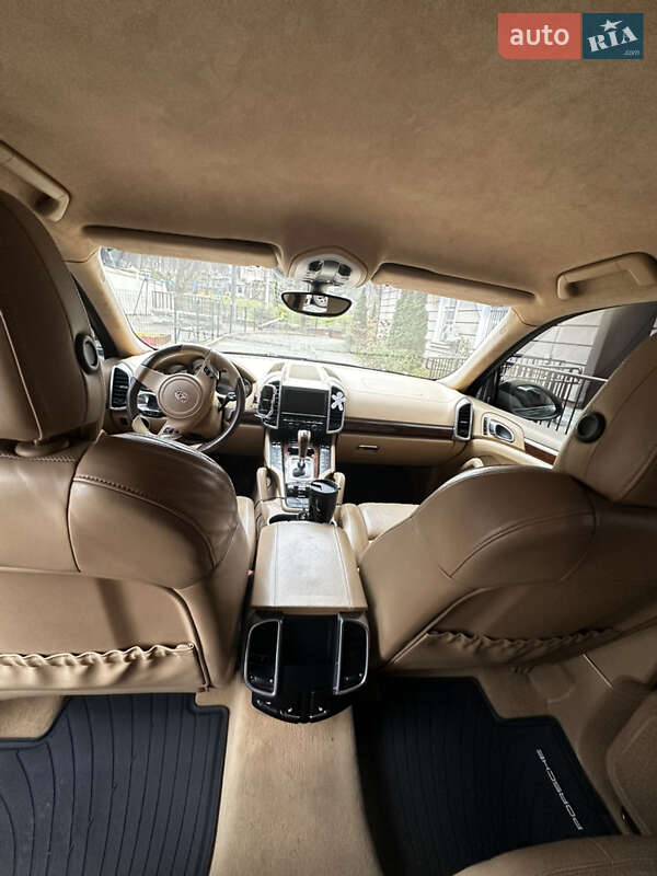Внедорожник / Кроссовер Porsche Cayenne 2010 в Львове фото 5 Внедорожник / Кроссовер Porsche Cayenne 2010 в Львове
