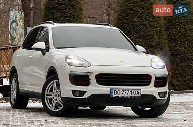 Внедорожник / Кроссовер Porsche Cayenne 2016 в Трускавце