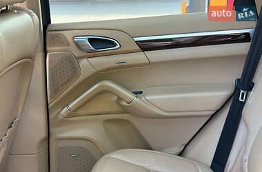 Внедорожник / Кроссовер Porsche Cayenne 2012 в Днепре
