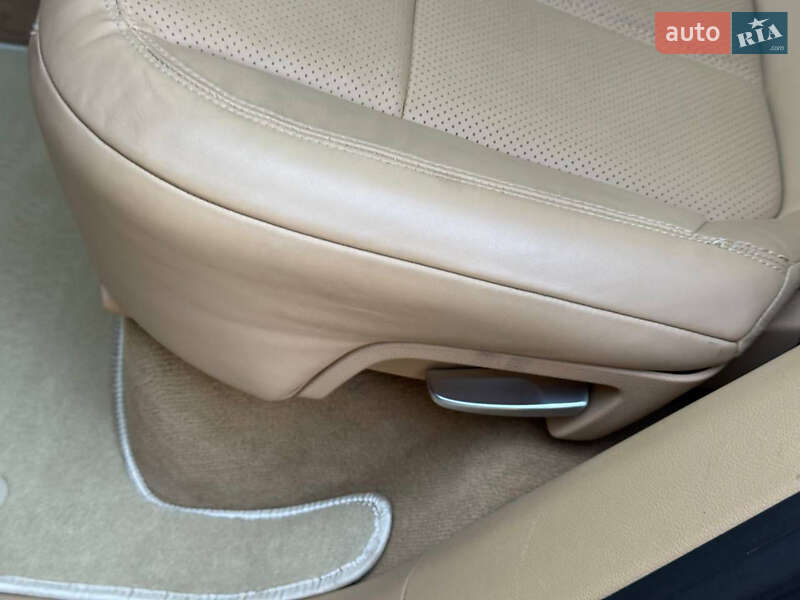 Внедорожник / Кроссовер Porsche Cayenne 2012 в Днепре