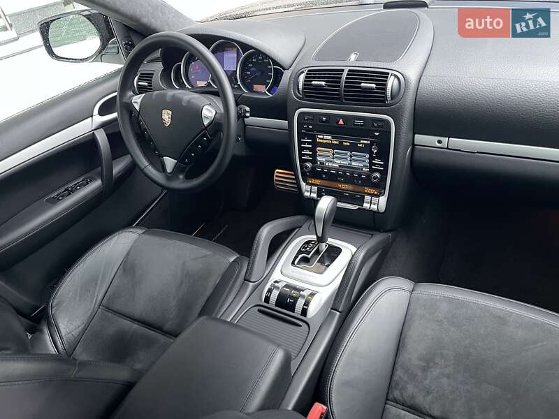 Внедорожник / Кроссовер Porsche Cayenne 2010 в Харькове