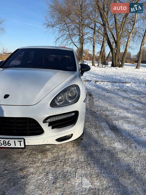 Внедорожник / Кроссовер Porsche Cayenne 2012 в Борисполе фото 4 Внедорожник / Кроссовер Porsche Cayenne 2012 в Борисполе
